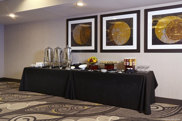 Hotel Embassy Suites by Hilton Los Angeles Int'l Airport South